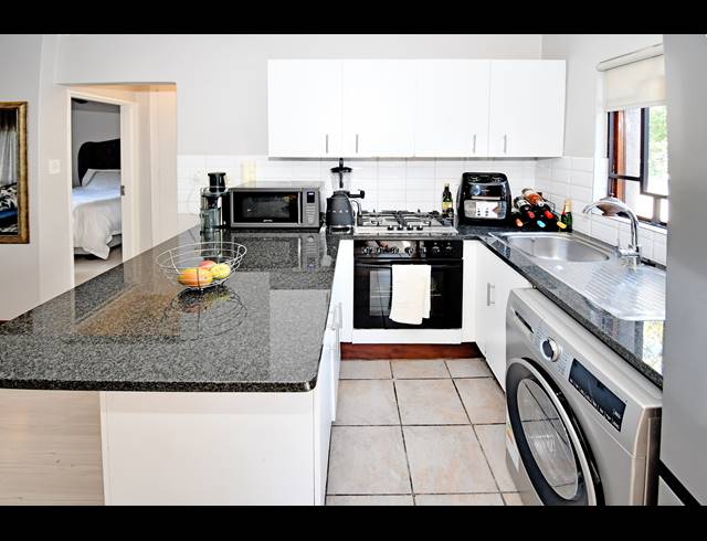 1 BEDROOM APARTMENT FOR SALE IN CRAIGHALL